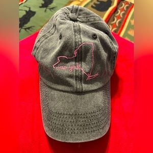 Gray cap with stitched outline of NY